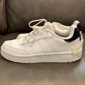 Adidas Postmove Women’s Sneaker Sz 7